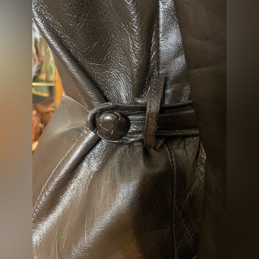 🤎Vintage Leather & Fur Coat GUC - Picture 3 of 8